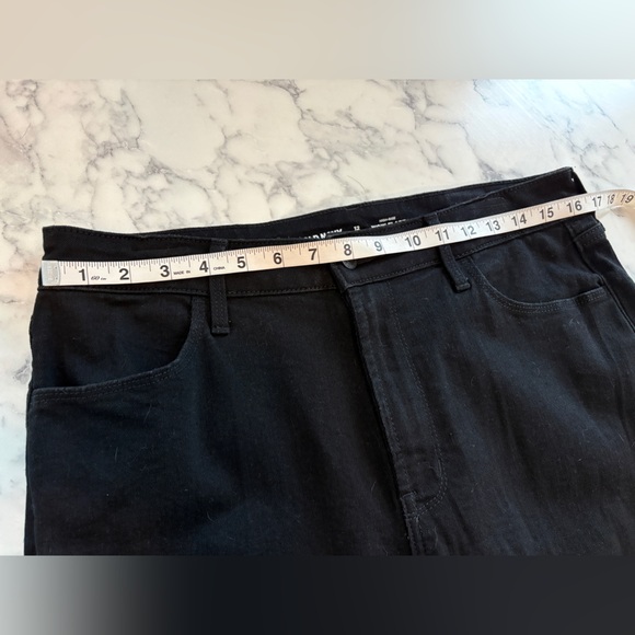 Old Navy High Waisted Wow Flare Jeans - Size 12, Black Jack - Picture 14 of 15